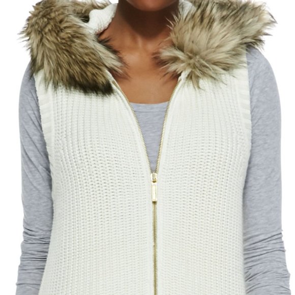 MICHAEL KORS - Faux Fur Trim Knit Vest - Picture 1 of 5